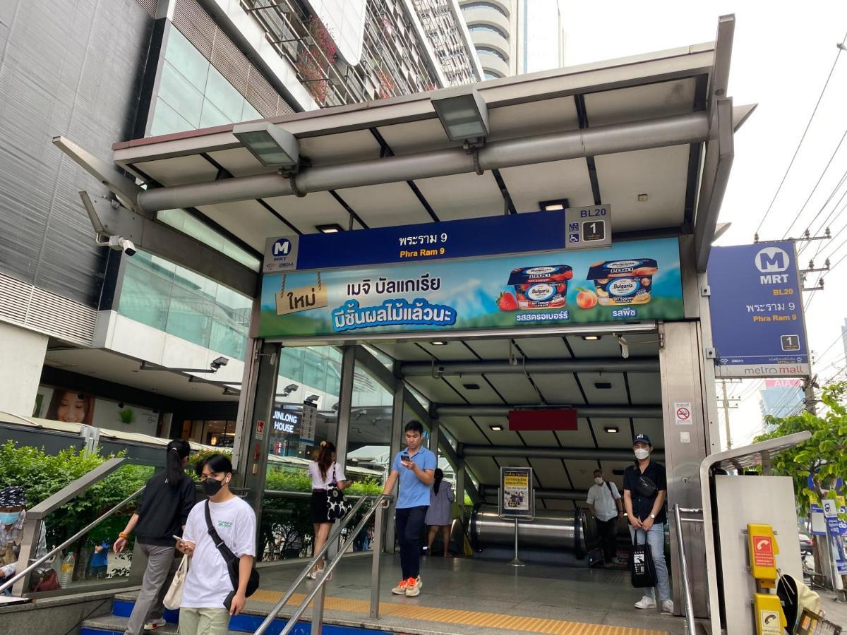 Sura Hostel Bangkok Near Mrt Phra Ram 9 Zewnętrze zdjęcie