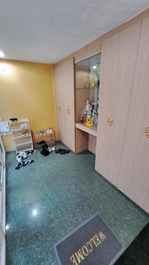 Sura Hostel Bangkok Near Mrt Phra Ram 9 Zewnętrze zdjęcie