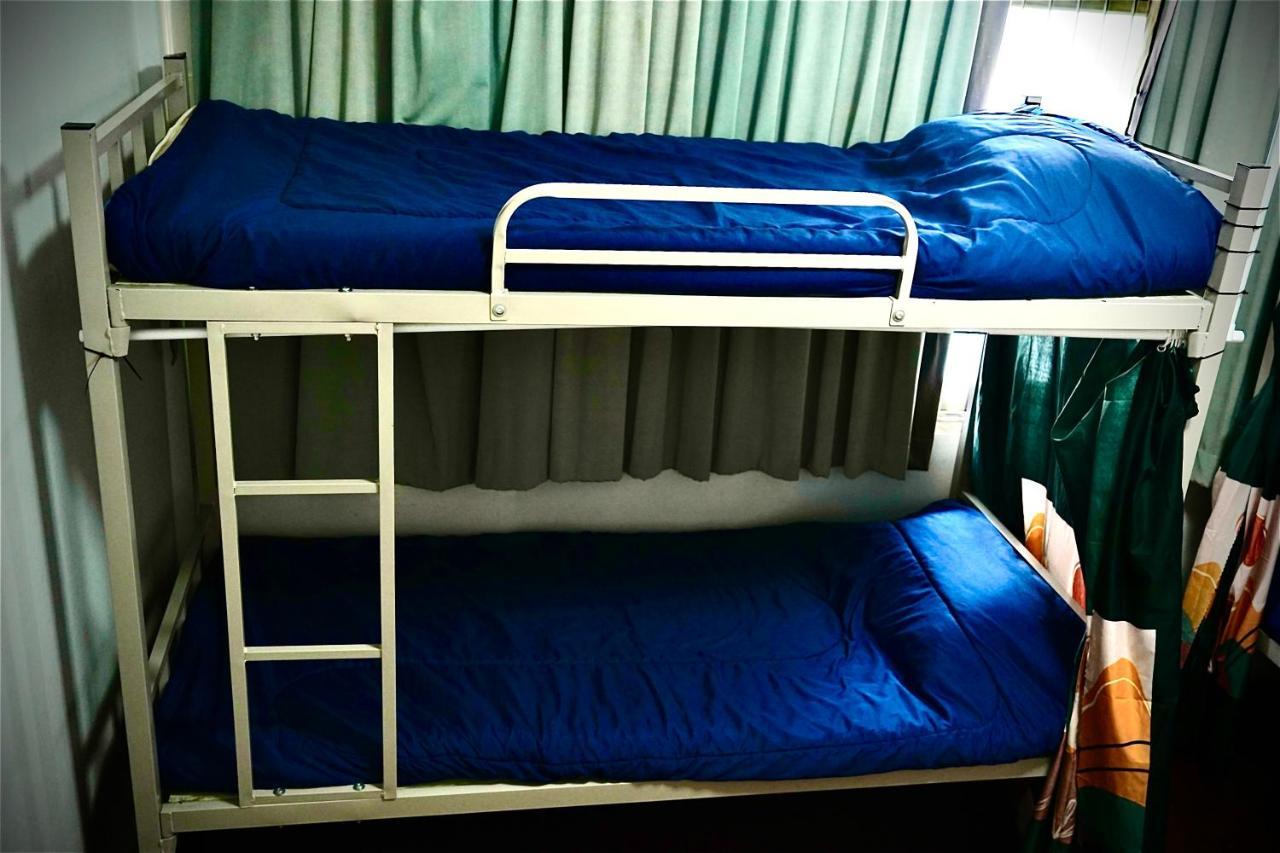Sura Hostel Bangkok Near Mrt Phra Ram 9 Zewnętrze zdjęcie