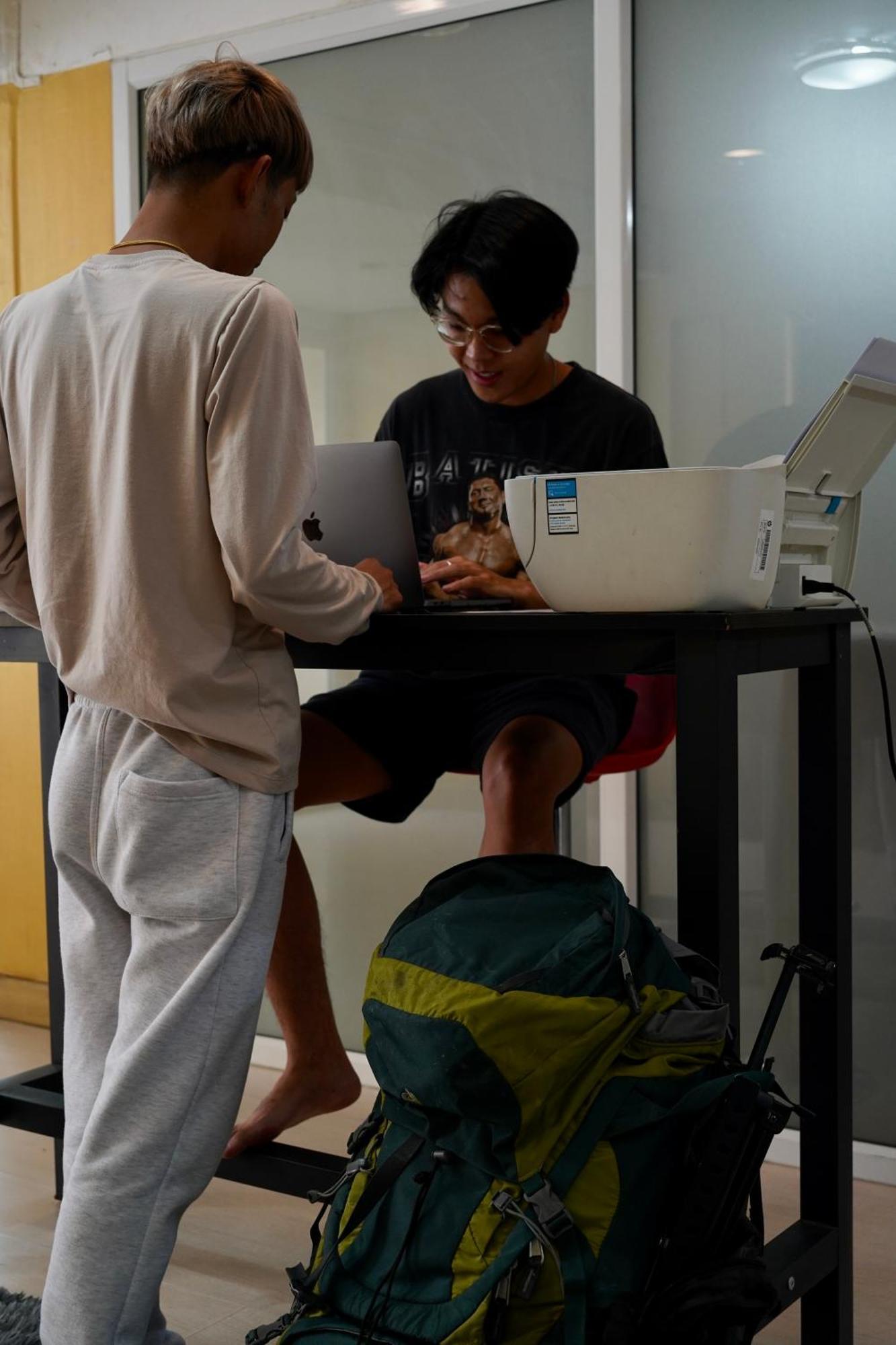 Sura Hostel Bangkok Near Mrt Phra Ram 9 Zewnętrze zdjęcie